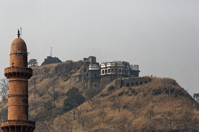 Forteresse et mosquée de Daulatabad-002